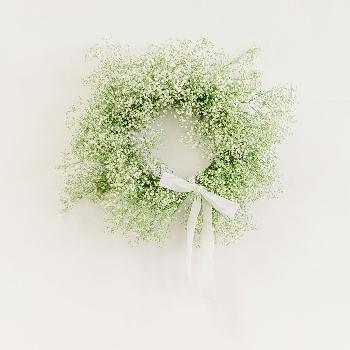 Snowball Blooms Wreath with white velvet ribbon