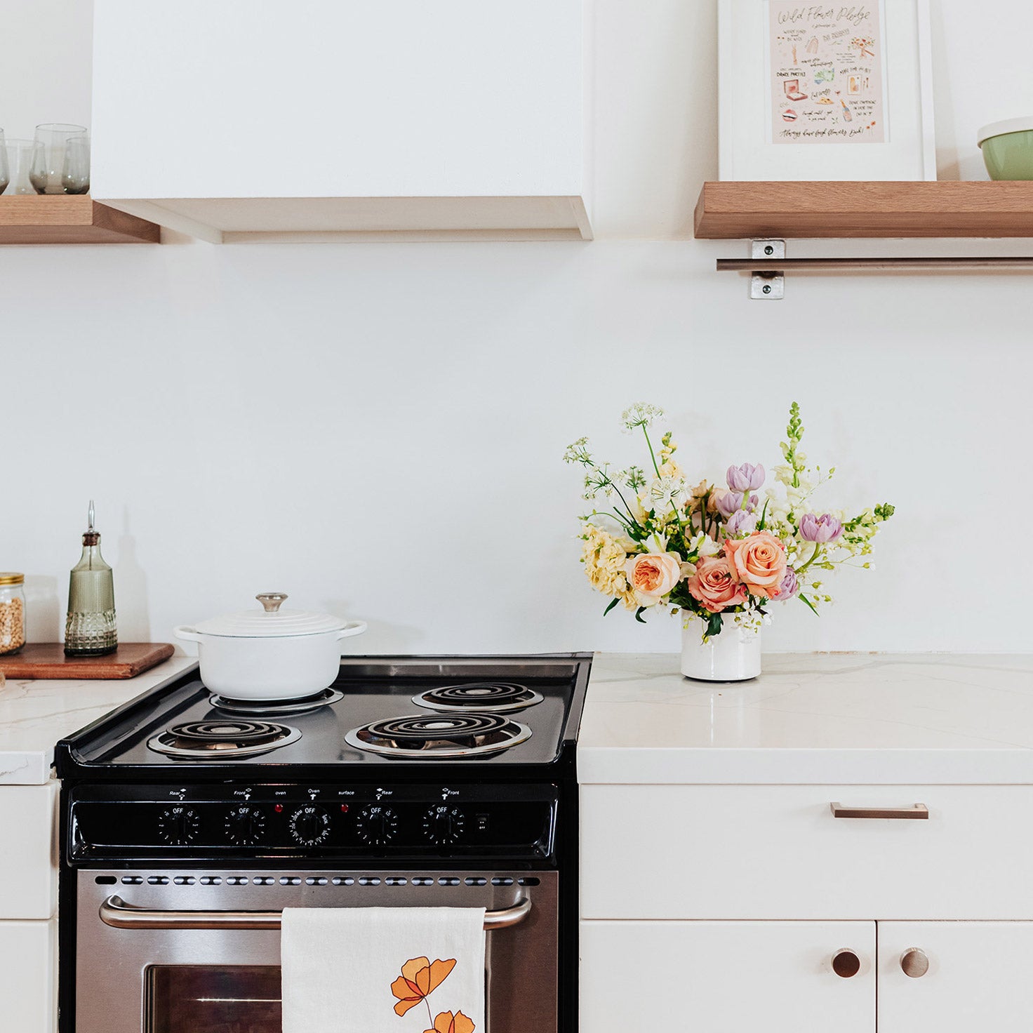 Native Poppy's classic fresh flower arrangement in a kitchen